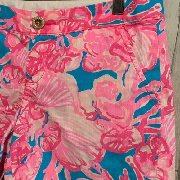 Lilly Pulitzer Sparkling Blue Fantastic Buttercup Short - Picture 4 of 8